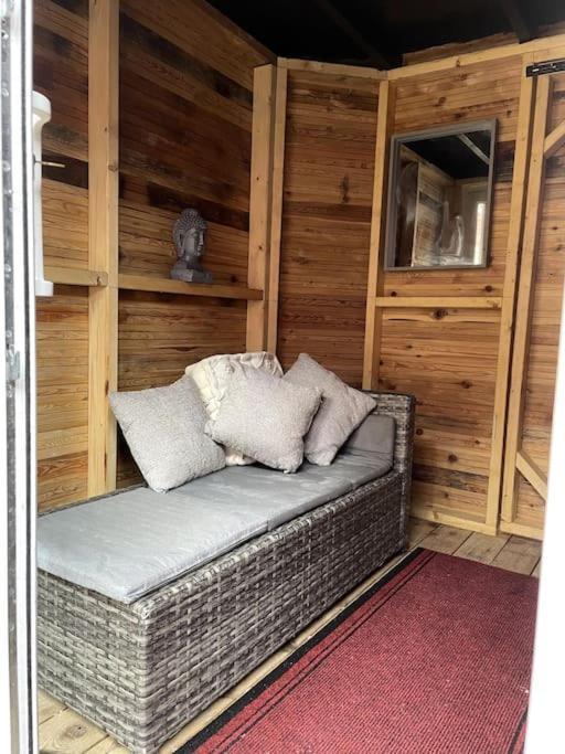 Central Area Terraced House With Private Hot Tub Lincoln Exterior foto